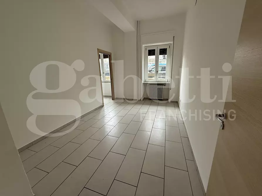 Immagine 3 di Ufficio in affitto  in Via CRISPI, 117 a Catanzaro