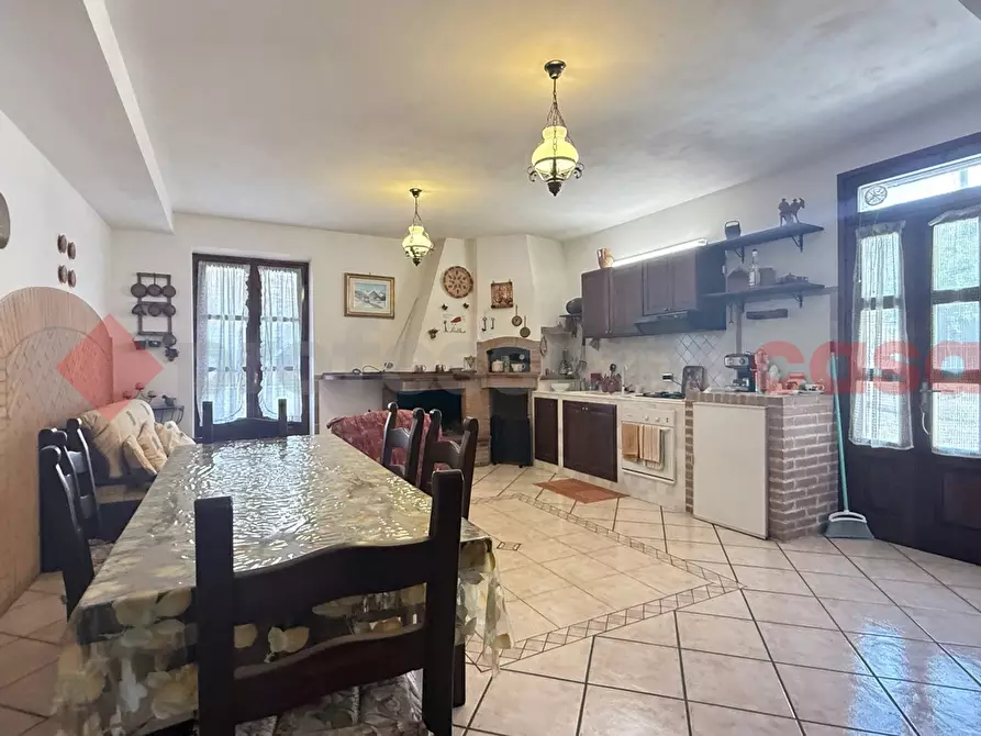 Immagine 4 di Appartamento in vendita  in Strada vicinale casette, 10 a Fumone
