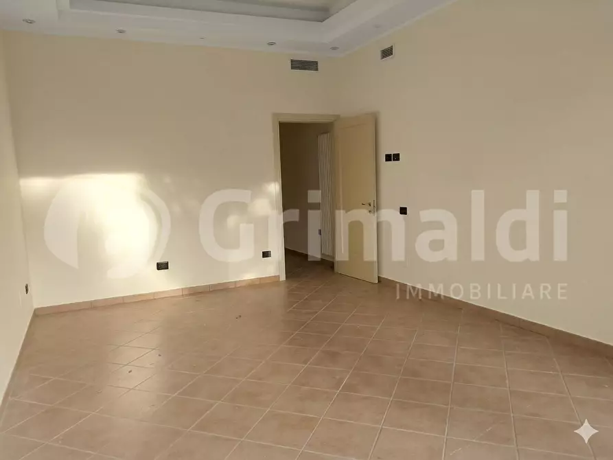 Immagine 3 di Negozio in affitto  in Viale DUE GIUGNO, 108 a Cervia