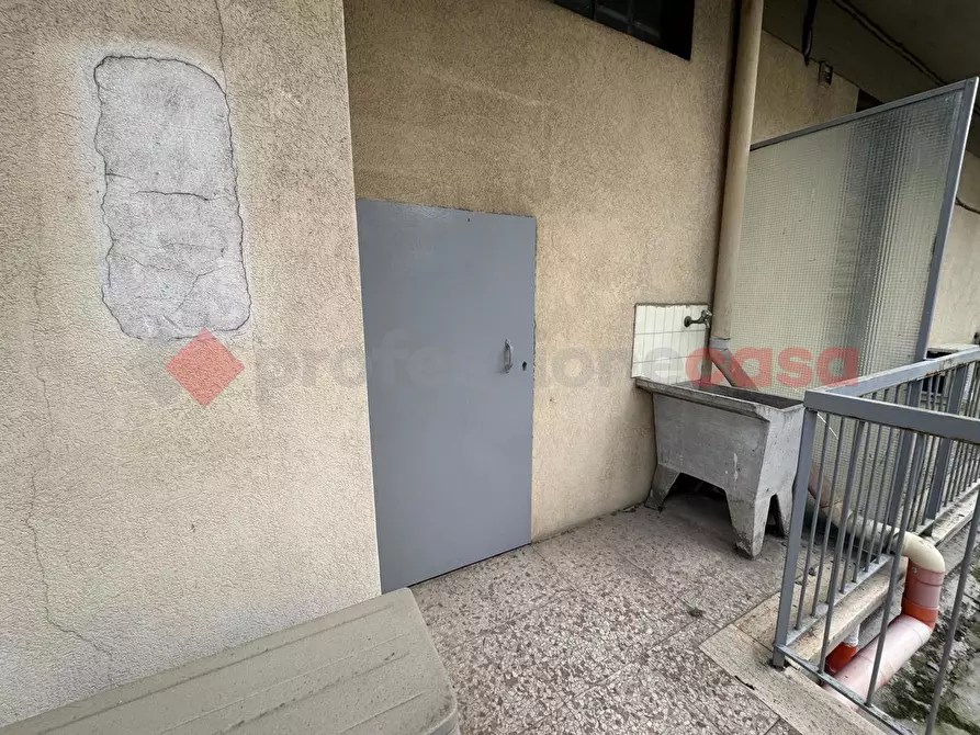 Immagine 8 di Negozio in affitto  in Via ALFIERI a Scandicci