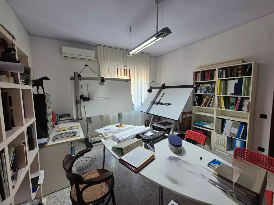 Immagine 21 di Appartamento in vendita  in Via Caravelli, 36 a Torre Annunziata
