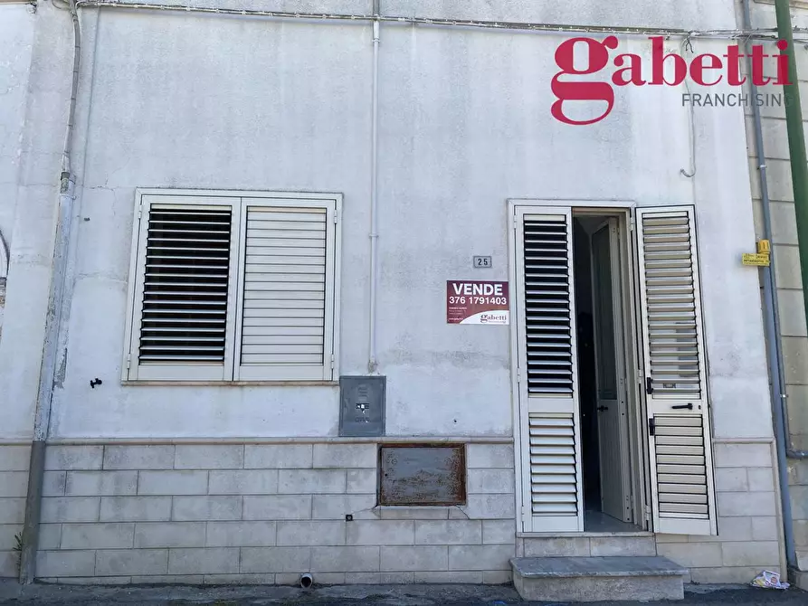 Immagine 1 di Casa indipendente in vendita  in Via stazione a Bagnolo Del Salento