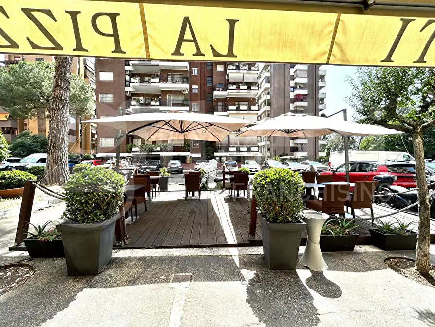 Immagine 3 di Bar / Ristorante in vendita  in Via Elio Vittorini, 45/47 a Roma
