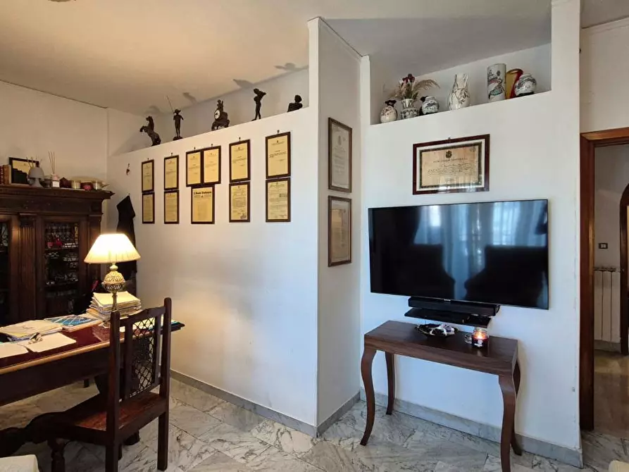 Immagine 31 di Appartamento in vendita  in Piazza Enrico De Nicola, 5 a Torre Annunziata