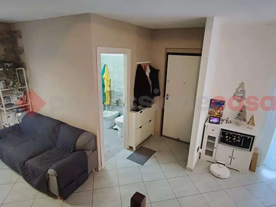 Immagine 4 di Villa in vendita  in Via SALVATOR ALLENDE, 25 a Locate Di Triulzi