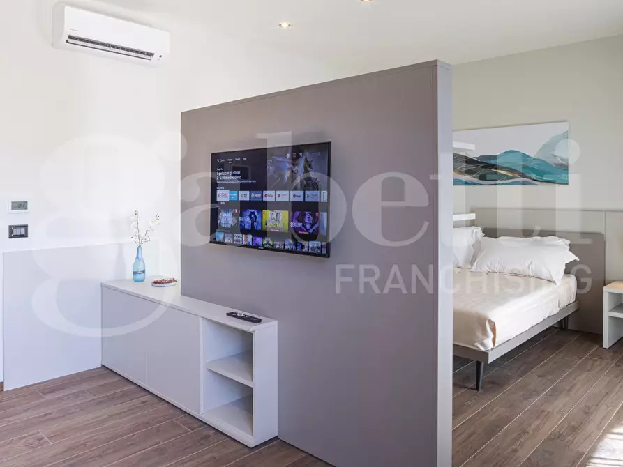 Immagine 10 di Rustico / casale in vendita  in Via Agostino Morando a Roddi