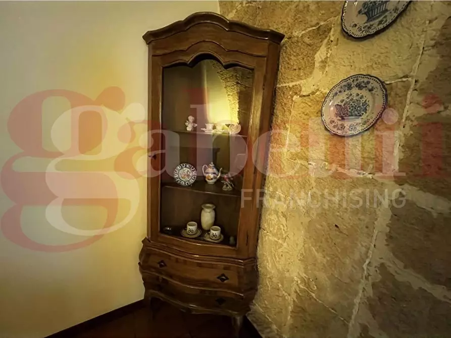 Immagine 31 di Villa in vendita  in Piazza Maria SS. del Rosario, 3/B a Guagnano