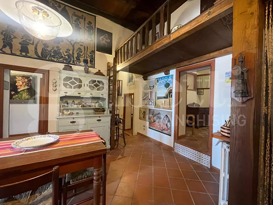 Immagine 9 di Appartamento in vendita  in Via Salita degli Albito, 36 a Gaeta
