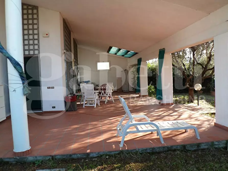 Immagine 1 di Appartamento in vendita  in Via larga, 4 a Ortonovo