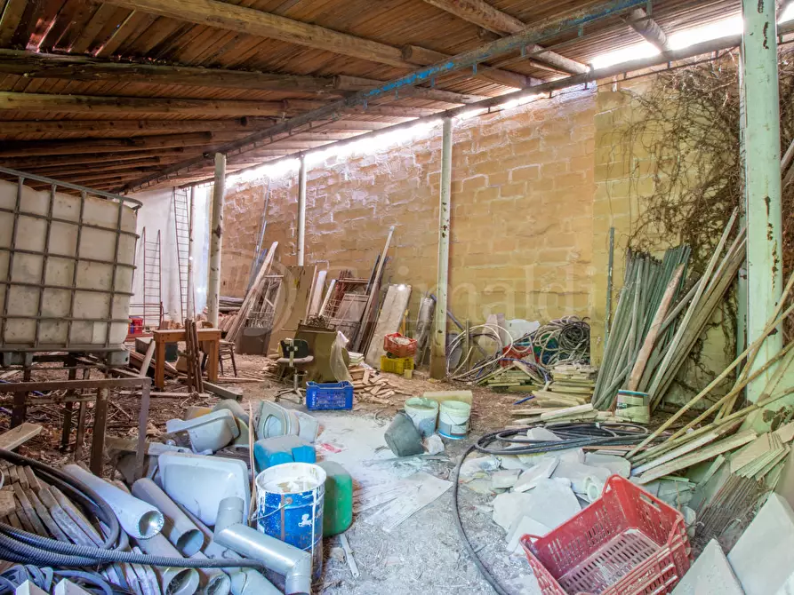 Immagine 6 di Rustico / casale in vendita  in Via GIUSTI, 1 a Avola