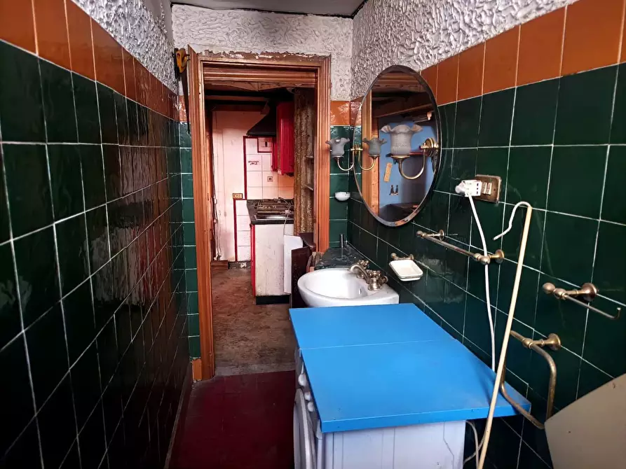 Immagine 13 di Negozio in vendita  in Via catania, 497 a Messina