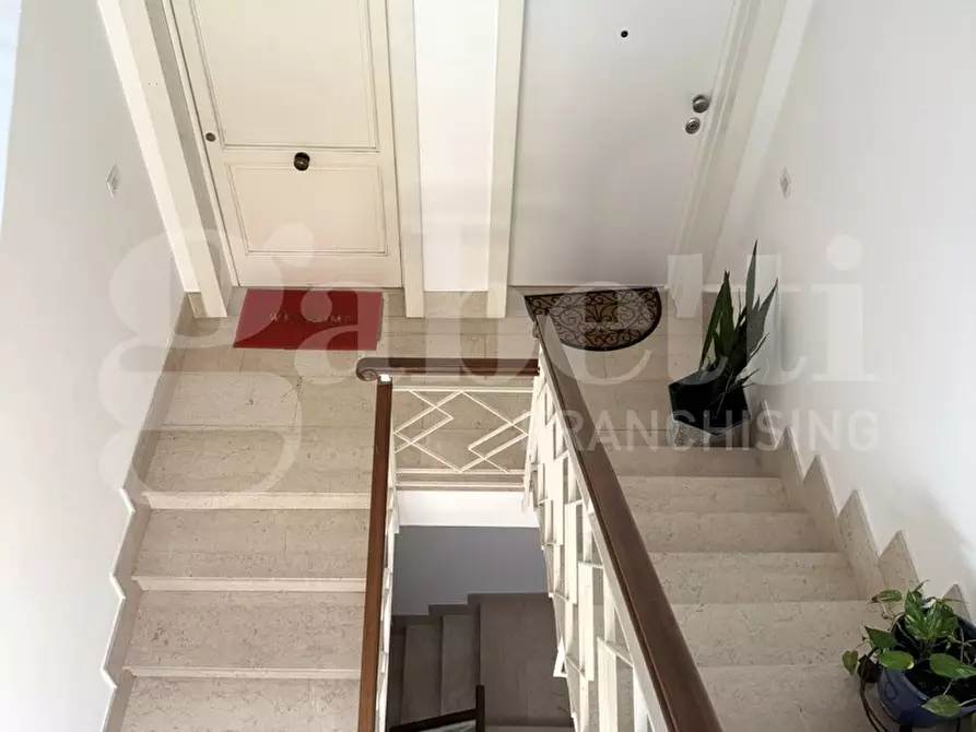 Immagine 11 di Appartamento in vendita  in Vico del Theutra, 14 a Lecce