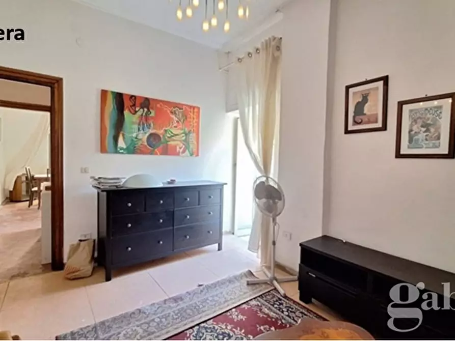 Immagine 34 di Palazzo in vendita  in Via Salita del Petraio a Napoli