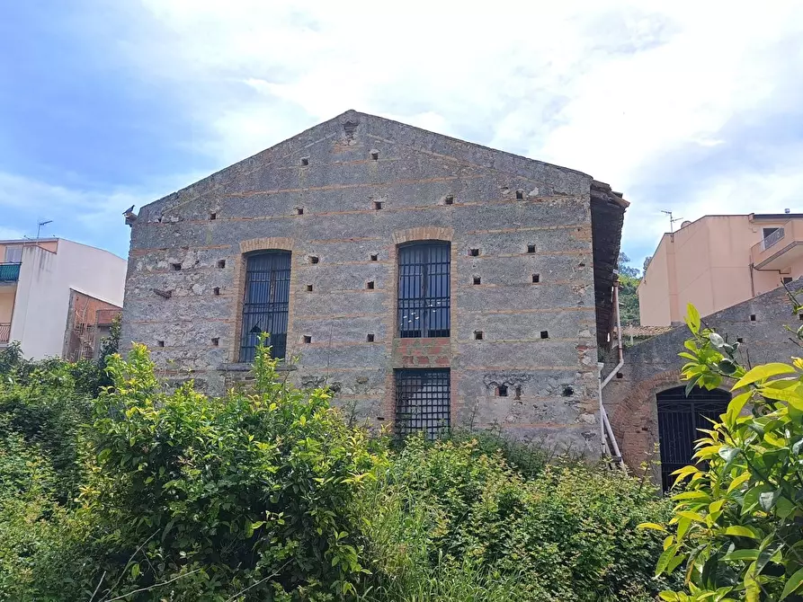 Immagine 25 di Capannone industriale in vendita  in Via Rometta Via nazionale, 523 a Rometta