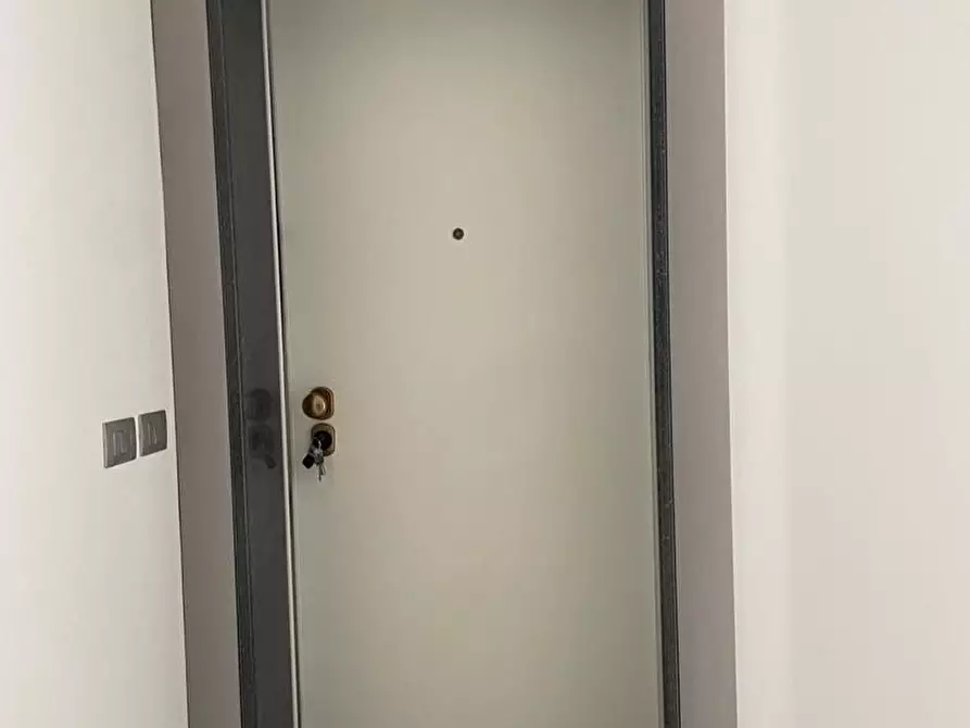 Immagine 2 di Ufficio in vendita  in Via nazionale appia a Curti