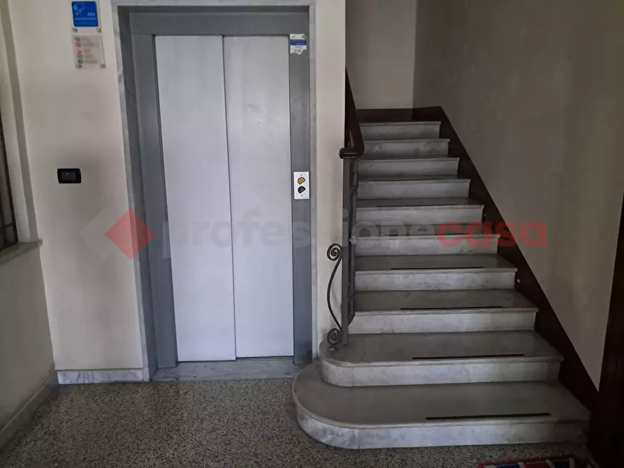Immagine 6 di Ufficio in affitto  in Via Argine Destro Calopinace, 7 a Reggio Di Calabria