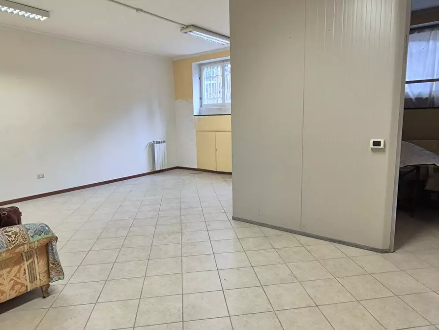 Immagine 15 di Magazzino in vendita  in Via aurelia, 125 a Roma