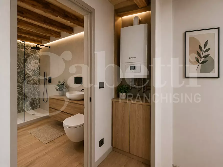 Immagine 32 di Multiproprietà in vendita  in Via ISOLA DI PELLETRINA Calle Chiesa Ognisanti a Venezia