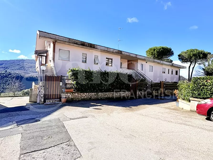 Immagine 2 di Villetta a schiera in vendita  in Via Delle Mele, 28 a Segni