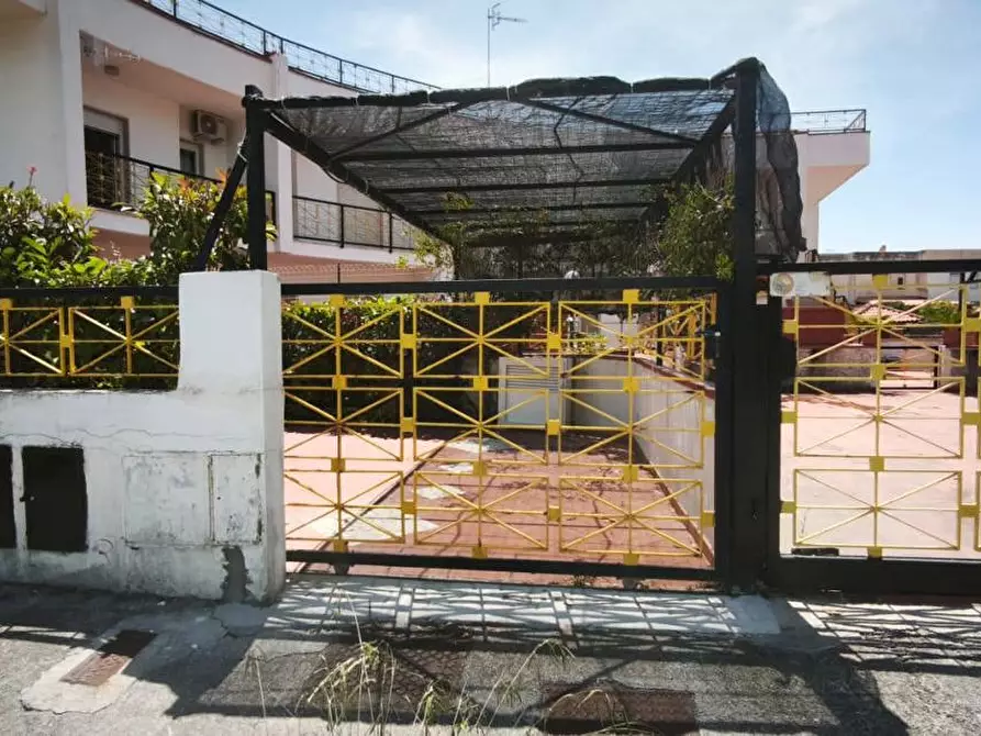 Immagine 2 di Appartamento in vendita  in Via Fratelli Bandiera, 10 a Tortora
