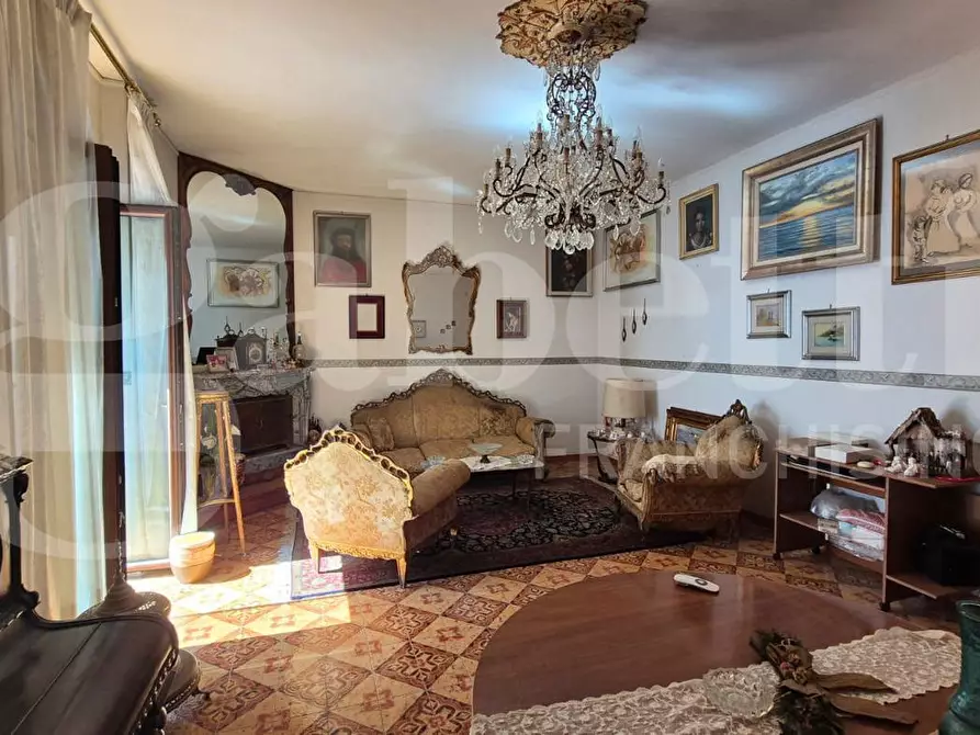 Immagine 5 di Appartamento in vendita  in Corso Umberto I, 68 a Torre Annunziata