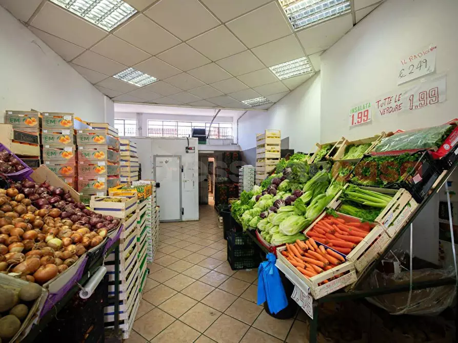 Immagine 11 di Negozio in vendita  in Via Casilina 62, 138 a Anagni