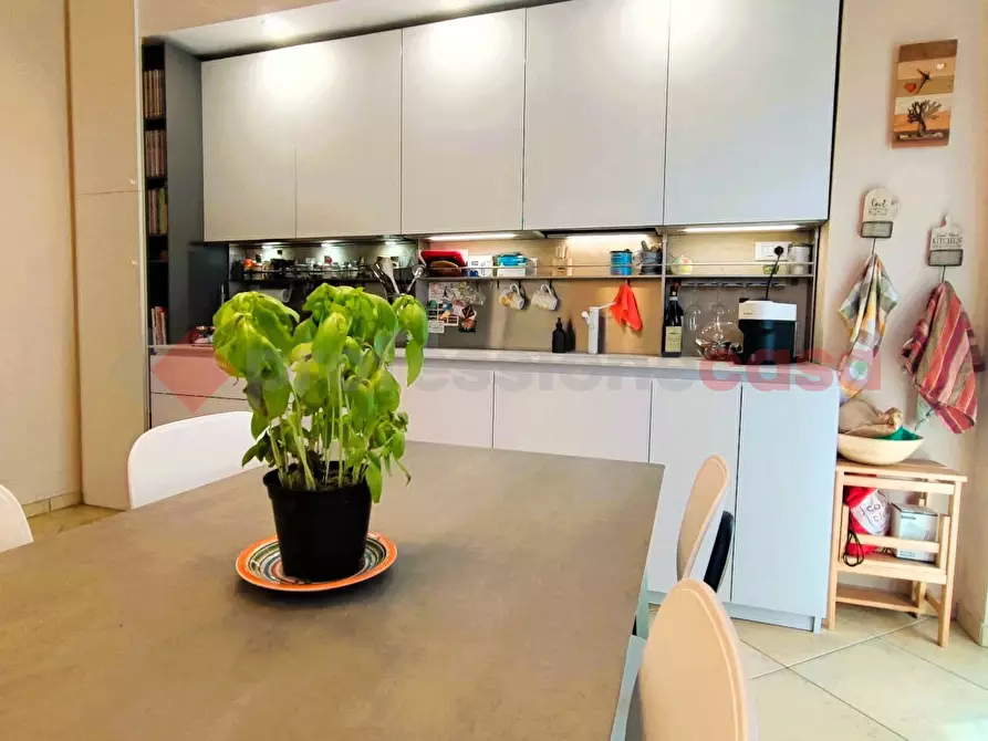 Immagine 9 di Appartamento in vendita  in Via TOGLIATTI, 11 a Locate Di Triulzi