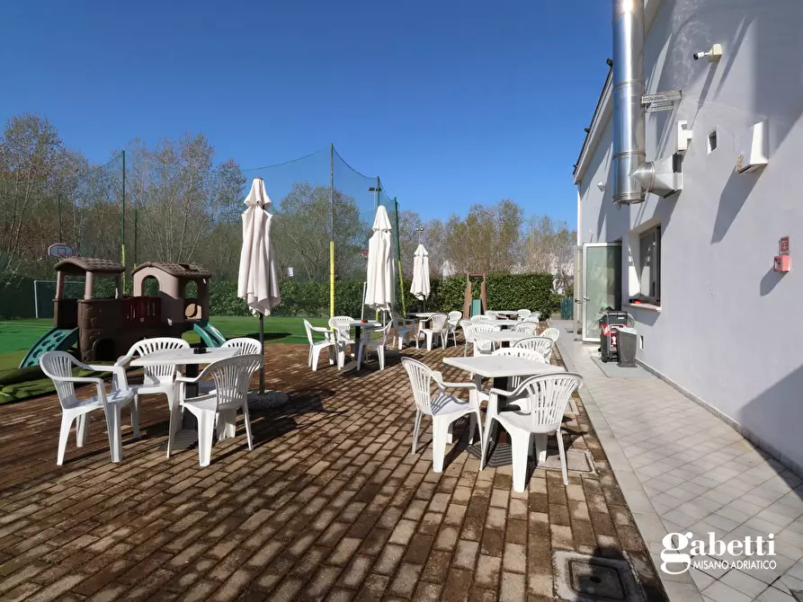 Immagine 8 di Negozio in vendita  in Via Litoranea Sud, 80 a Misano Adriatico