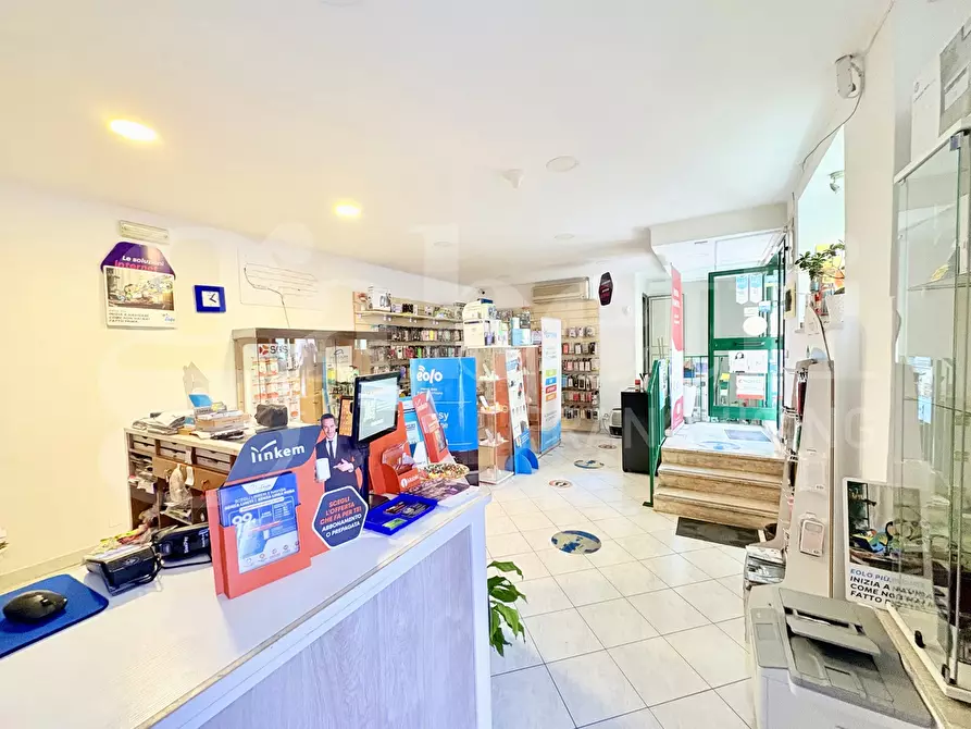 Immagine 1 di Attività commerciale in vendita  in Via Silvio Pellico, 2 a Colleferro