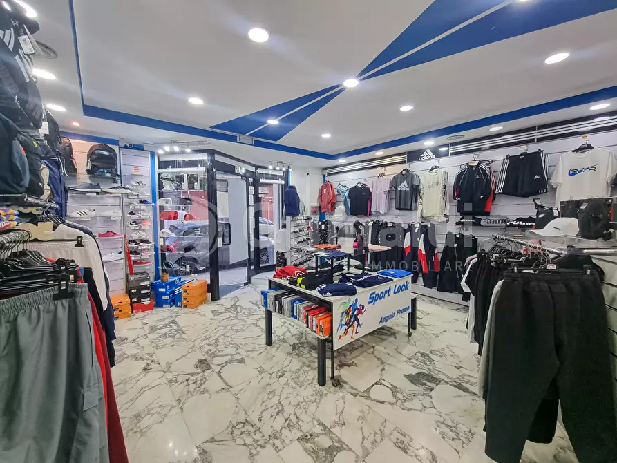 Immagine 8 di Negozio in vendita  in Viale Zecchino, 81 a Siracusa