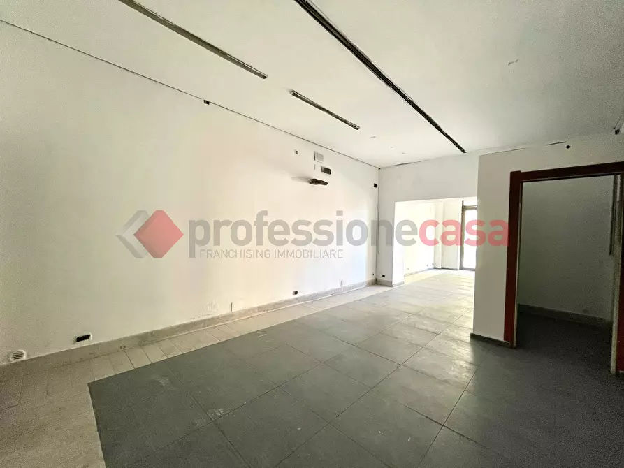 Immagine 5 di Negozio in vendita  in Via vincenzo gioberti, 1 - 3- 5 a Siracusa