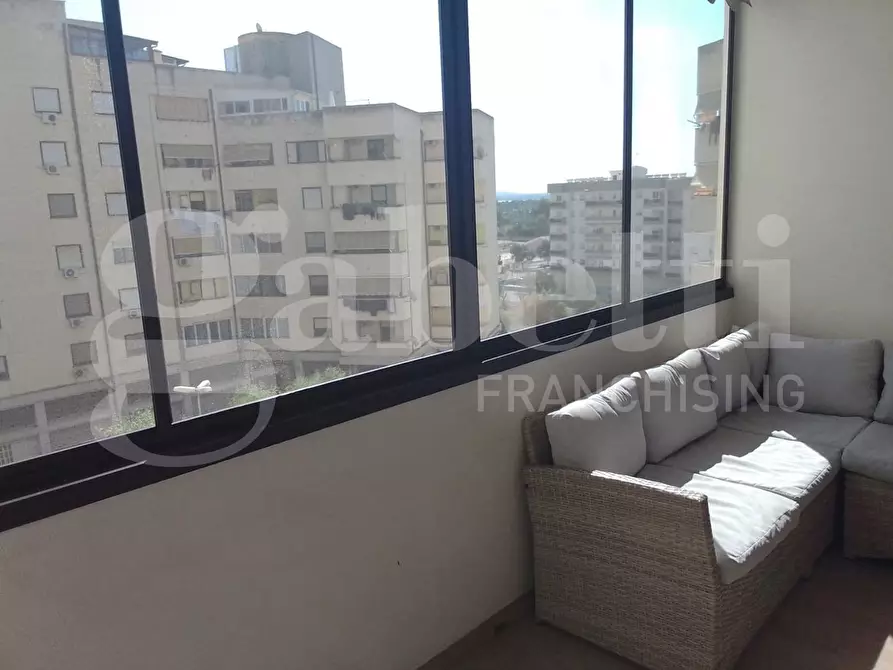 Immagine 25 di Appartamento in vendita  in Piazza G.B.TEDESCO, 9 a Taranto