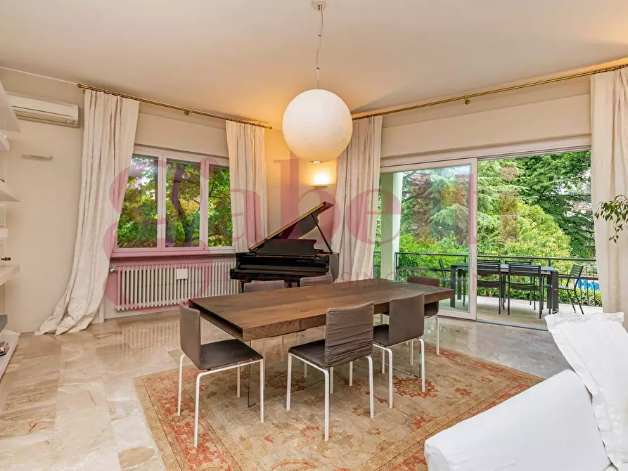Immagine 4 di Villa in vendita  in Via Volturno, 22 a Bergamo