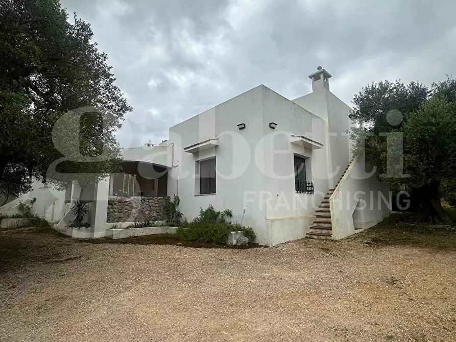 Immagine 1 di Villa in vendita  in Contrada San Benedetto, sn a Ostuni