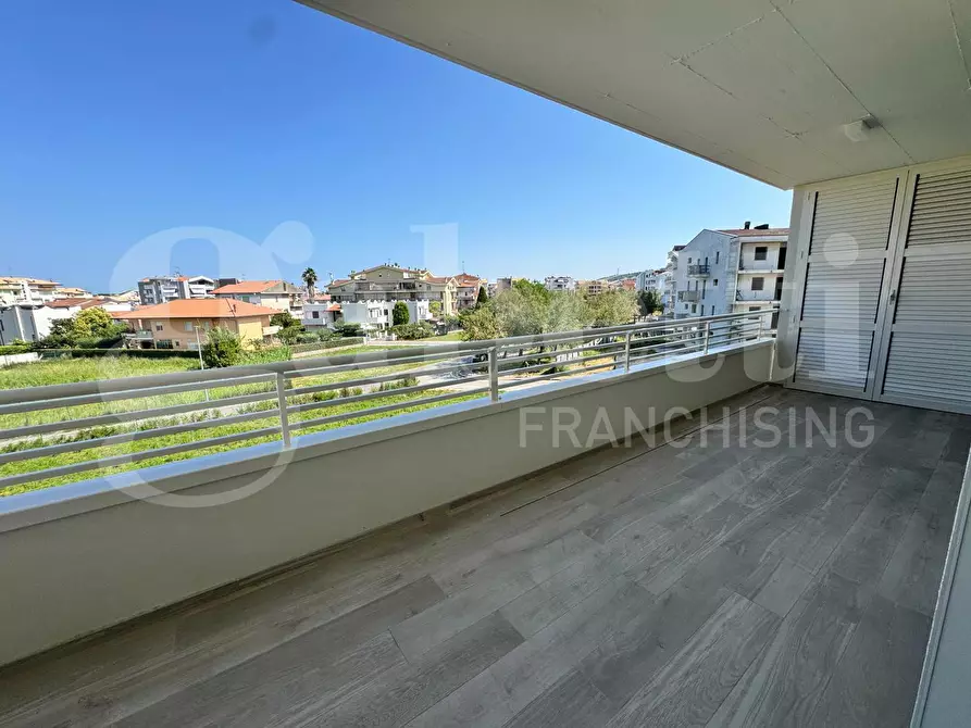 Immagine 15 di Appartamento in vendita  in Via Isonzo, snc a Tortoreto