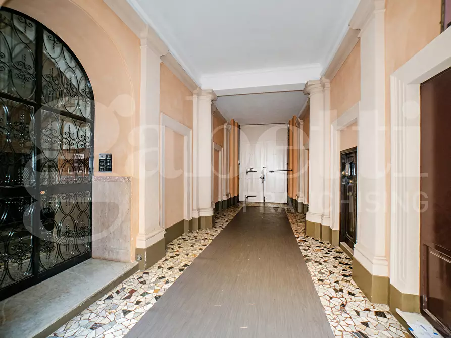 Immagine 4 di Appartamento in vendita  in Via Principe Eugenio, 60 a Roma