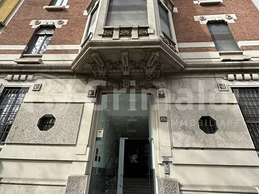 Immagine 25 di Ufficio in affitto  in Via antonio Canova, 19 a Milano