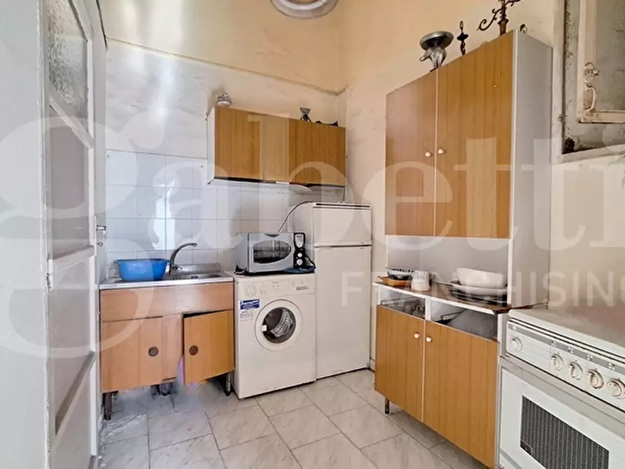 Immagine 7 di Appartamento in affitto  in Via Foria a Napoli