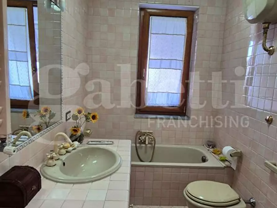 Immagine 24 di Appartamento in vendita  in Via Carminiello, 61 a Torre Annunziata