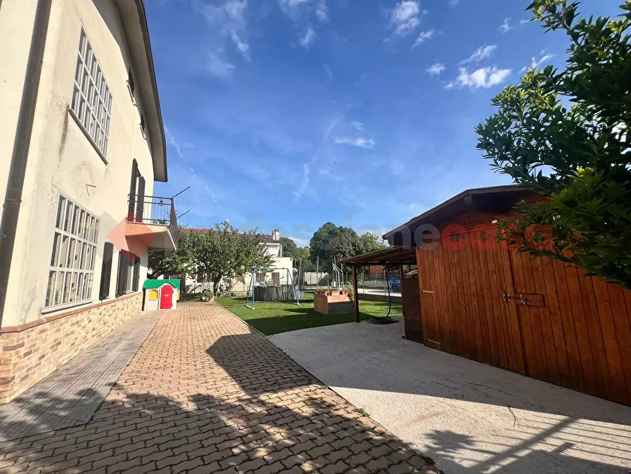 Immagine 4 di Casa bifamiliare in vendita  in Via Beato Leopoldo a Spoleto