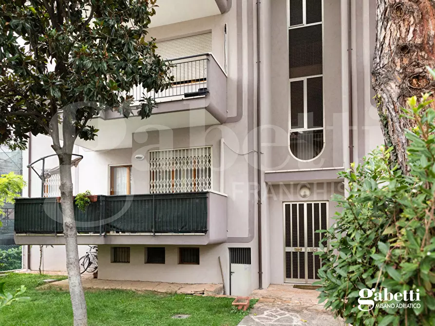 Immagine 1 di Appartamento in vendita  in Via Sarzetti, 16 a Rimini