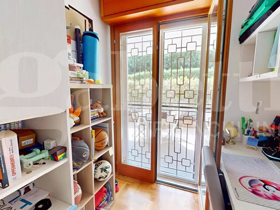 Immagine 20 di Appartamento in vendita  in Via Riva Ligure, 44 a Roma