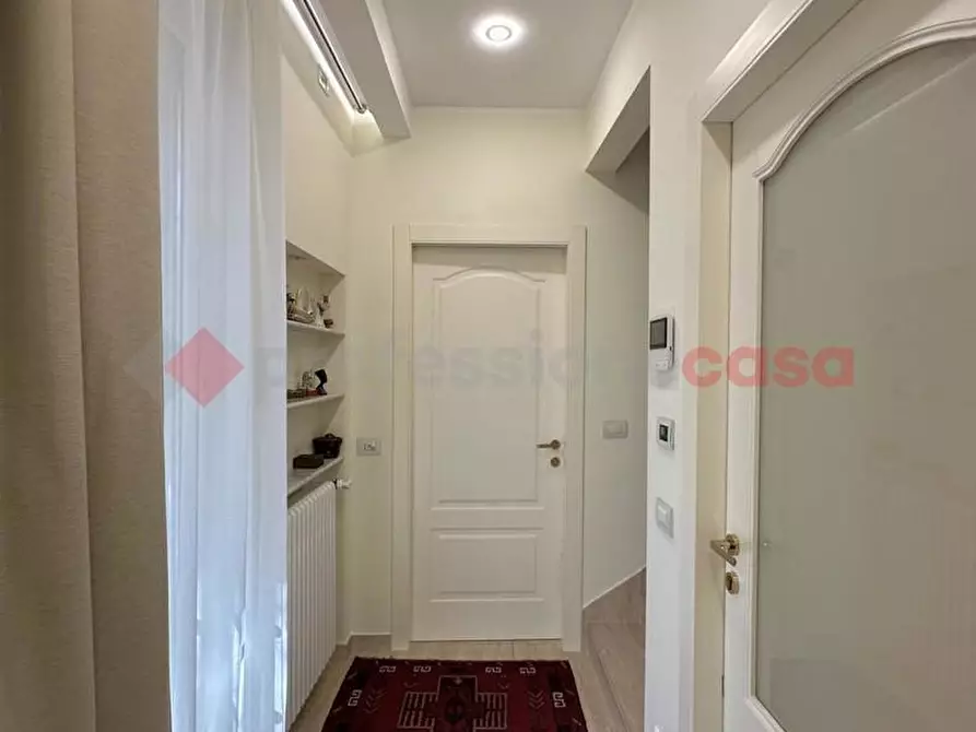 Immagine 21 di Villa in vendita  in Via Delle Robinie a Opera