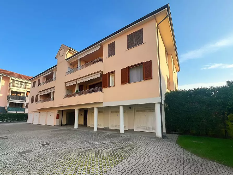 Immagine 2 di Appartamento in vendita  in Via Don Primo Mazzolari, 1 a Abbiategrasso