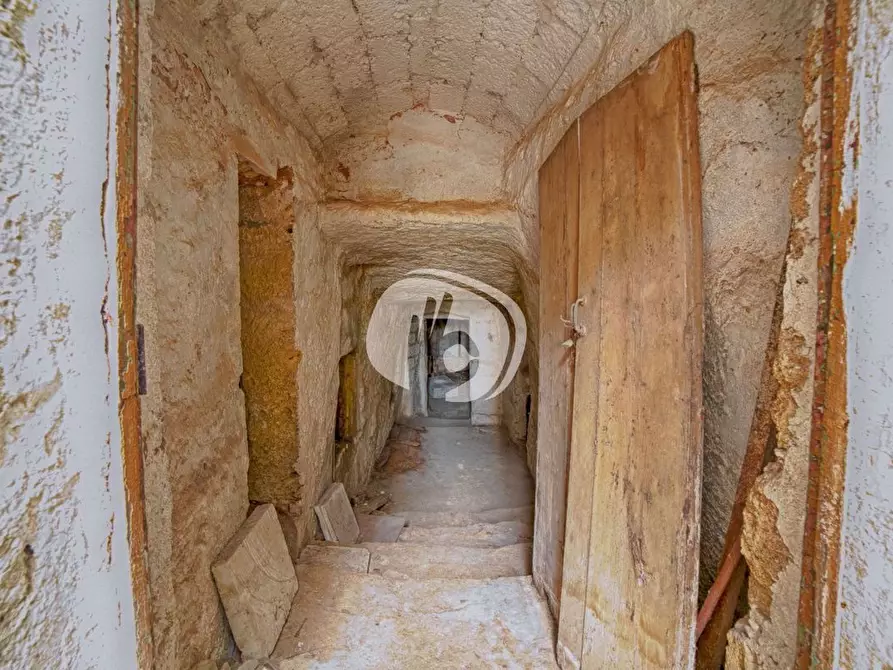 Immagine 28 di Rustico / casale in vendita  in Vico Castello, 15 a Parabita