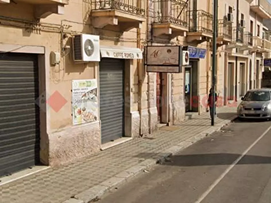 Immagine 2 di Negozio in vendita  in Via Sbarre Centrali, 85 a Reggio Di Calabria