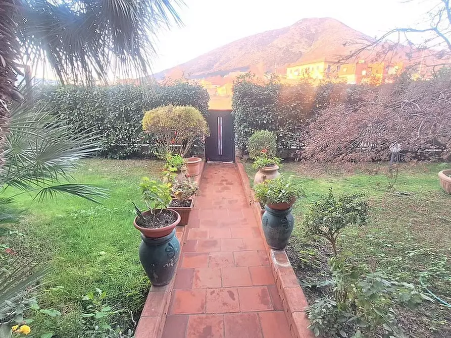 Immagine 4 di Appartamento in vendita  in Via Caprioli a Caserta