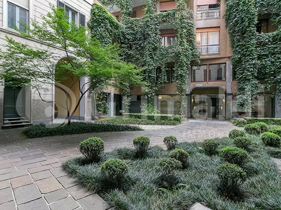 Immagine 7 di Ufficio in affitto  in Via Foro Buonaparte, 12 a Milano