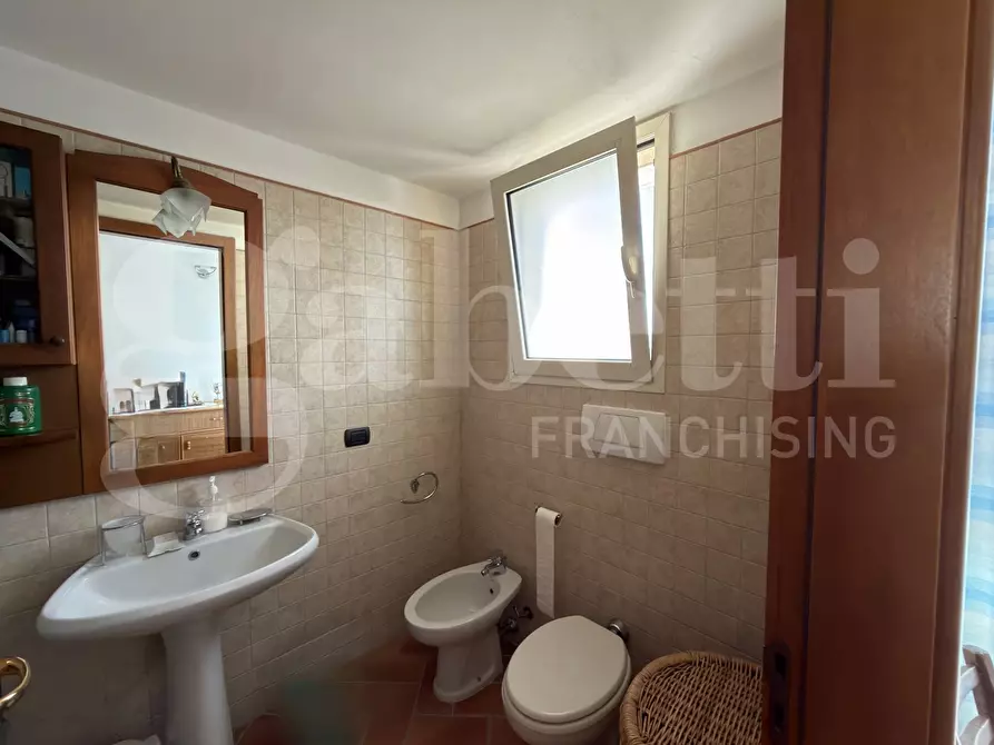 Immagine 37 di Villa in vendita  in Via Giovan Leonardo Marugi, 1 a Lecce