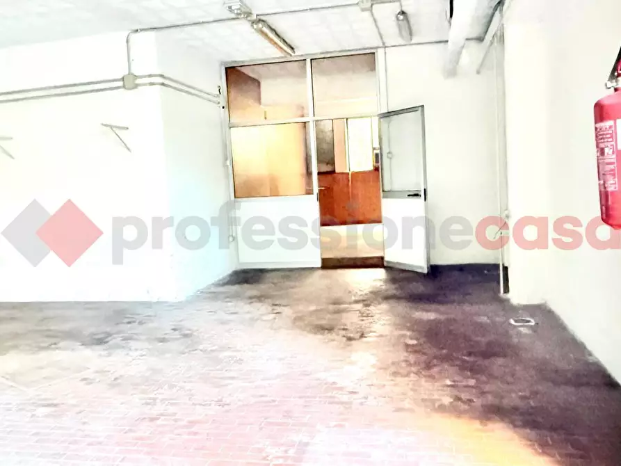 Immagine 10 di Magazzino in vendita  in Via Enrico Mattei, 22 a Bologna